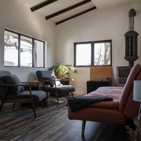 Jela Countryside House *