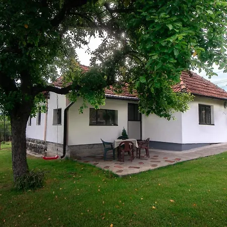 Сasa de vacaciones Jela Countryside House