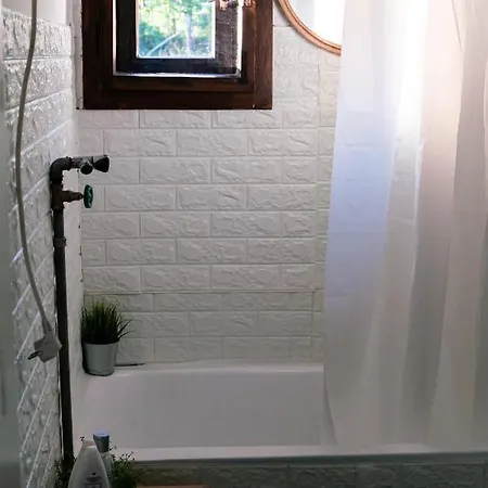 Jela Countryside House *