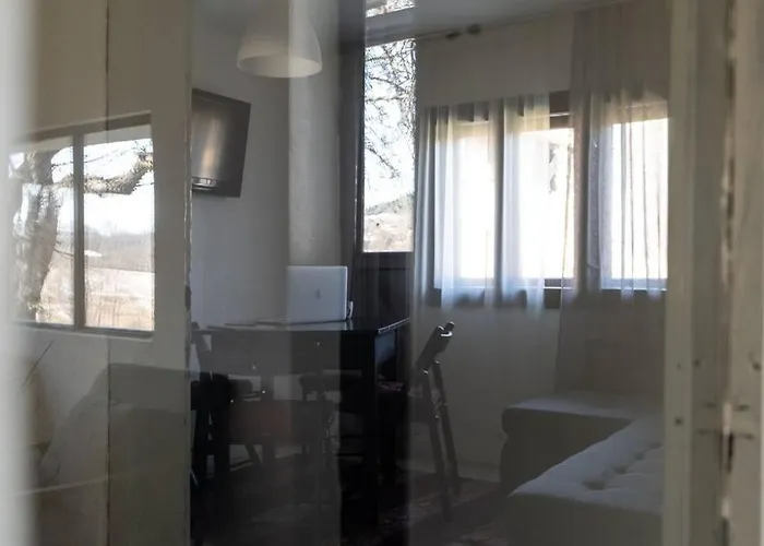 Jela Countryside House Дом отдыха *