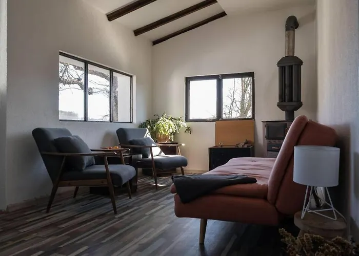 Jela Countryside House *